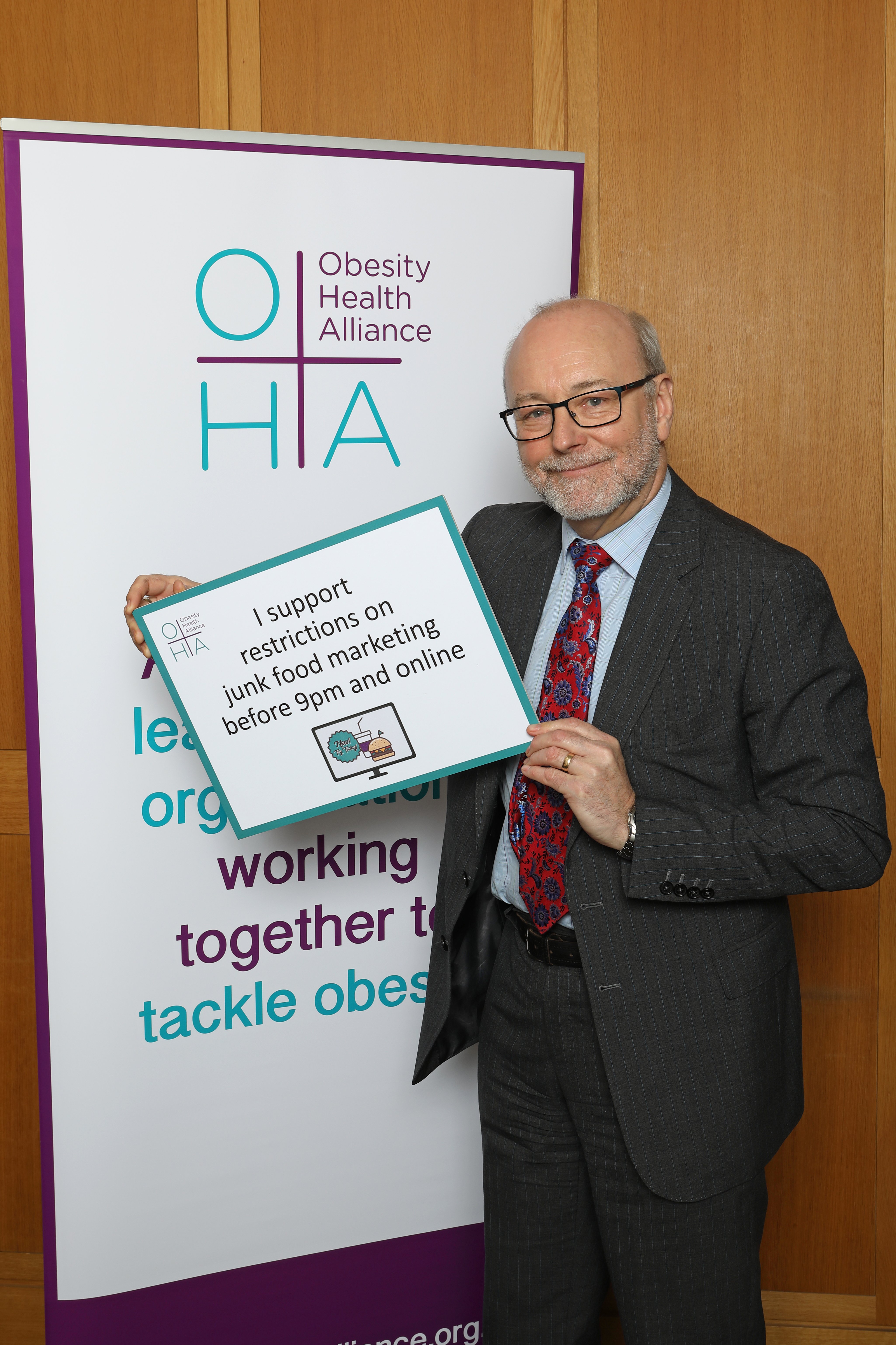 Read more about the article Alex calls for childhood obesity plan to be implemented without delay