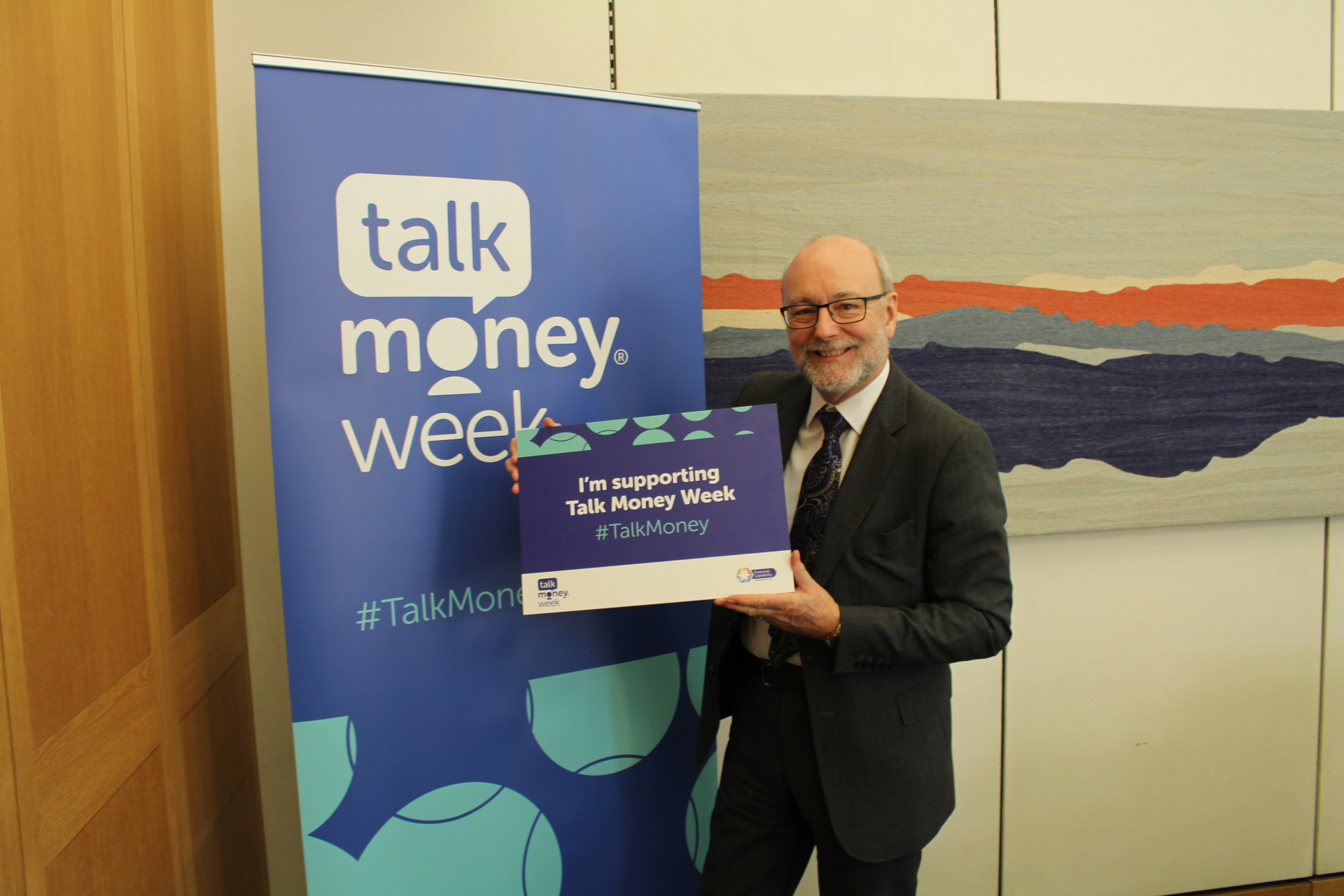 Read more about the article Alex encourages people to ‘talk money’ as research show £96bn of debt hidden from friends and family